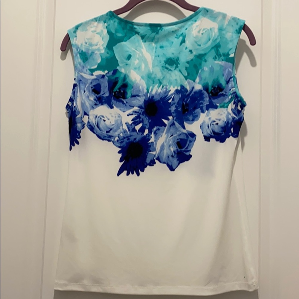 Calvin Klein XS flower blouse - Picture 3 of 3